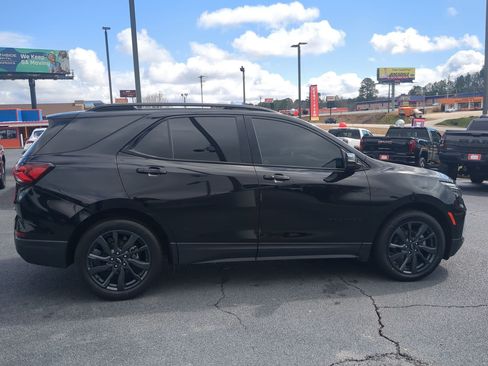 Used 2023 Chevrolet Equinox RS w/ RS Leather Package image 4