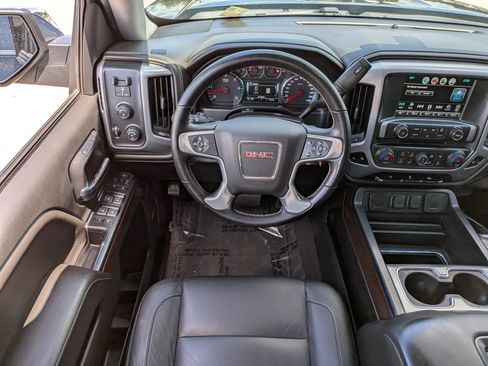 Used 2018 GMC Sierra 1500 SLT w/ SLT Premium Package AWD/4WD image 17