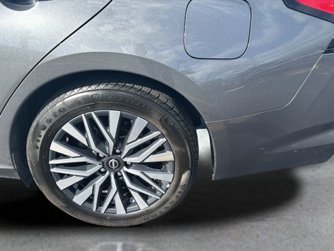 Used 2024 Nissan Altima 2.5 SV FWD image 20