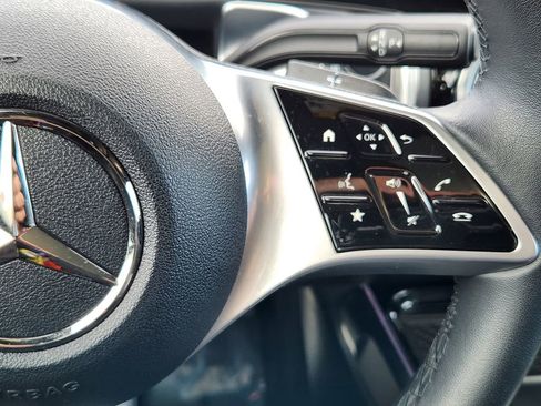 Used 2026 Mercedes-Benz GLB 250 4MATIC image 28