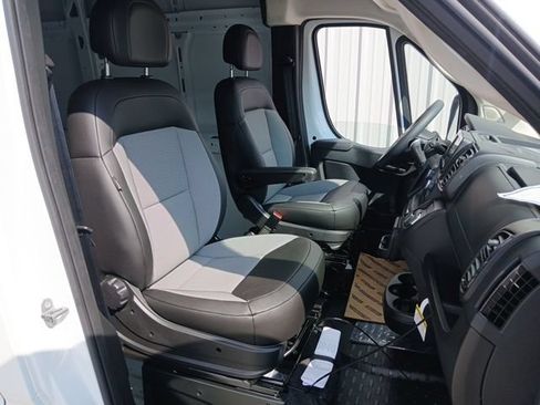 New 2026 RAM ProMaster 3500 w/ Convenience Group FWD image 17