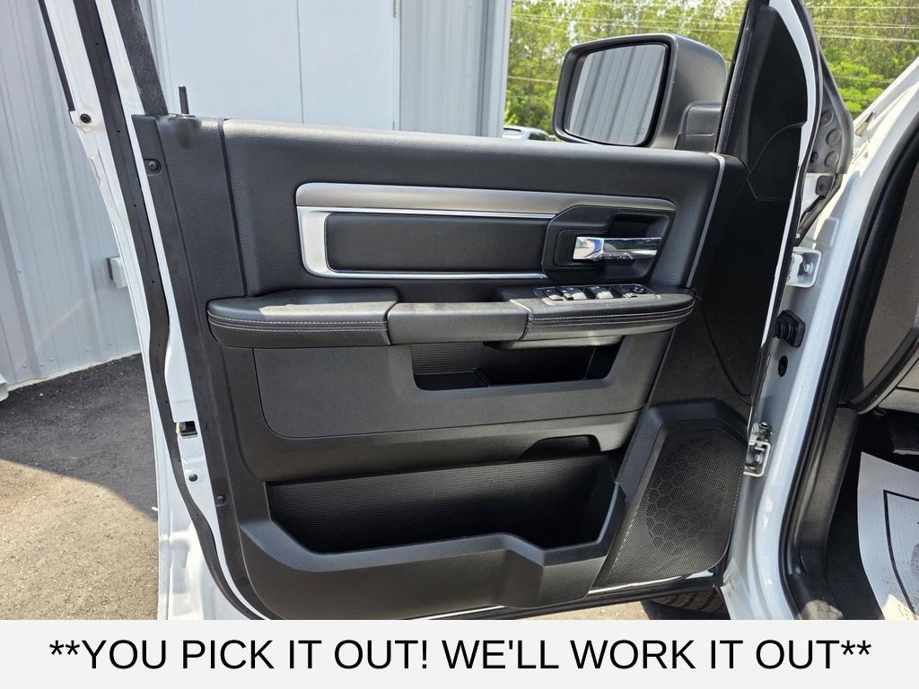 Used 2023 RAM 1500 Warlock AWD/4WD image 12
