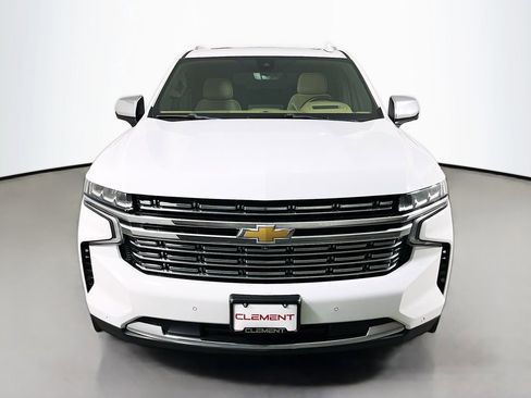 Used 2021 Chevrolet Tahoe Premier w/ Premium Package AWD/4WD image 3