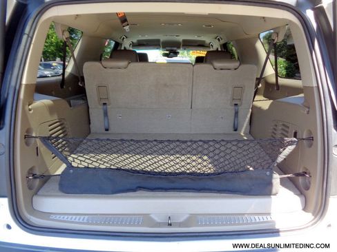Used 2019 Chevrolet Suburban LT AWD/4WD image 24