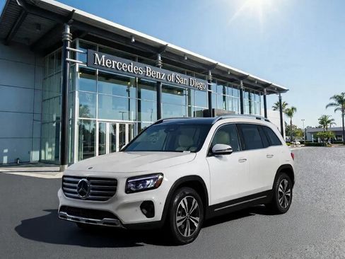 New 2026 Mercedes-Benz GLB 250 4MATIC image 1