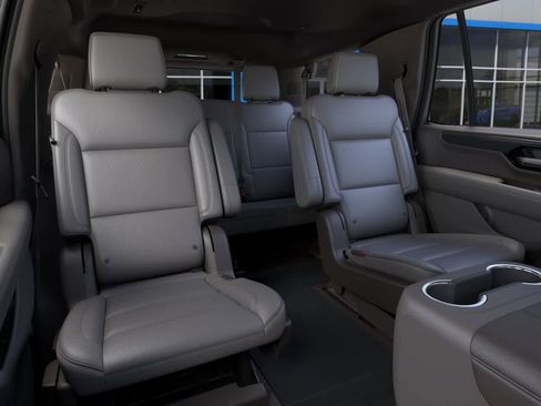 New 2026 GMC Yukon Elevation w/ Elevation Premium Package AWD/4WD image 17