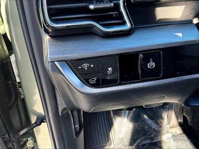 Certified 2024 Kia Sportage X-Line w/ X-Line Premium Package AWD/4WD image 24