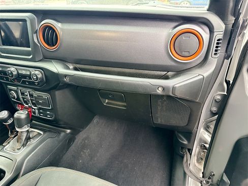 Used 2021 Jeep Gladiator Mojave w/ Auxiliary Switch Group image 26