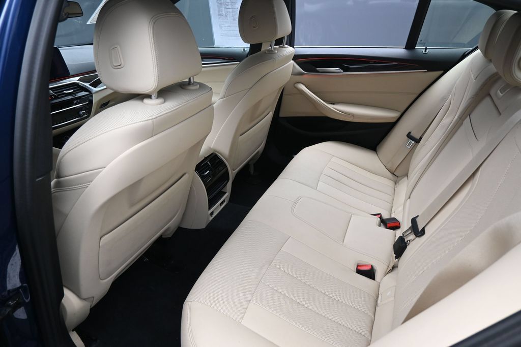 Used 2023 BMW 530i xDrive w/ Convenience Package AWD/4WD image 31