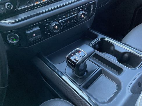 Used 2023 Chevrolet Silverado 1500 ZR2 w/ Technology Package image 41