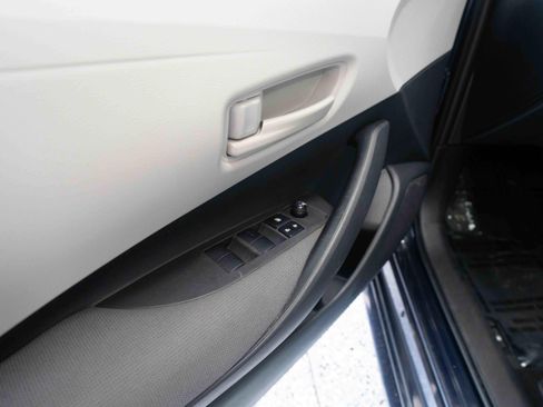 Used 2024 Toyota Corolla LE FWD image 7