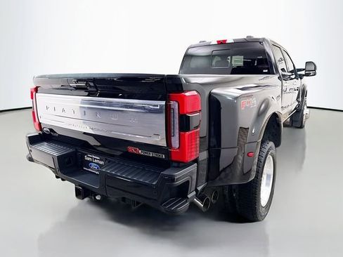 Used 2024 Ford F450 Platinum w/ FX4 Off-Road Package image 7