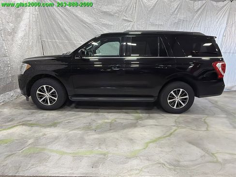 Used 2018 Ford Expedition XLT image 13