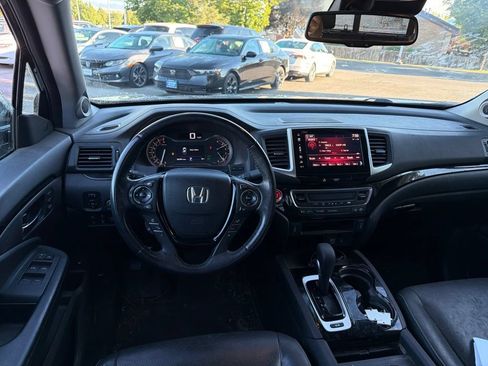 Certified 2017 Honda Ridgeline RTL-E image 17