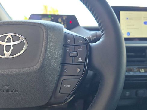 Certified 2026 Toyota Prius XLE FWD image 30