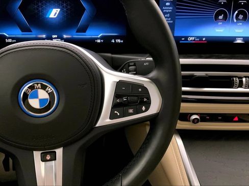 Certified 2023 BMW i4 eDrive40 w/ M Sport Package RWD image 18