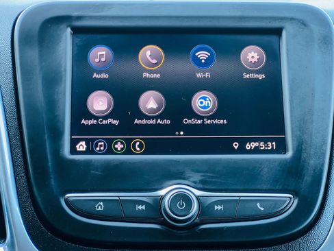 Used 2020 Chevrolet Equinox LT image 19