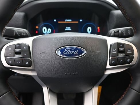 New 2026 Ford Explorer Active RWD image 10