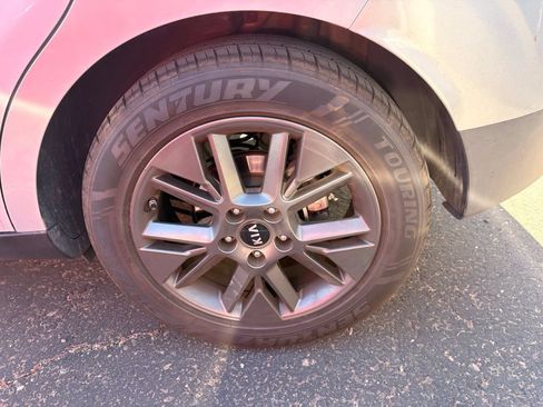Used 2021 Kia Soul S FWD image 7