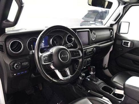Used 2021 Jeep Wrangler Unlimited Sahara w/ Cold Weather Group AWD/4WD image 12