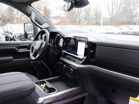 New 2026 Chevrolet Silverado 3500 LTZ w/ LTZ Plus Package image 48