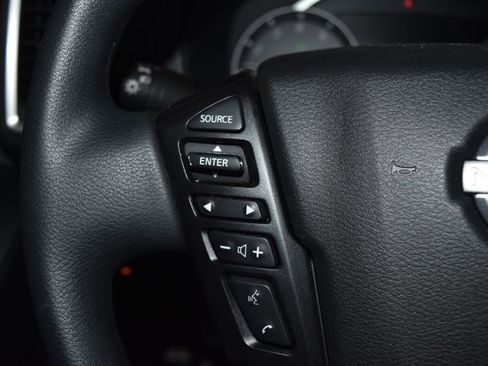 Certified 2024 Nissan Frontier SV w/ Technology Package image 7