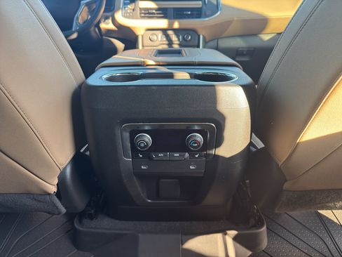 Used 2023 Chevrolet Tahoe Premier AWD/4WD image 21