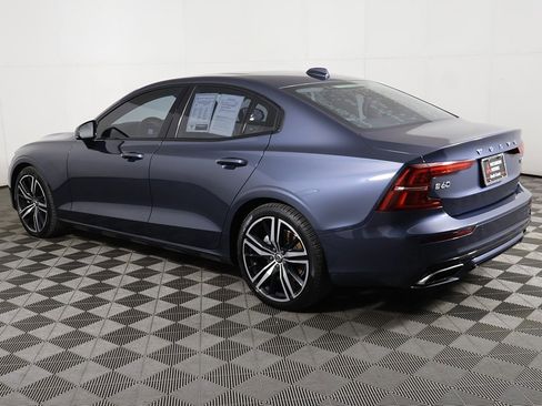Used 2019 Volvo S60 T5 R-Design image 16