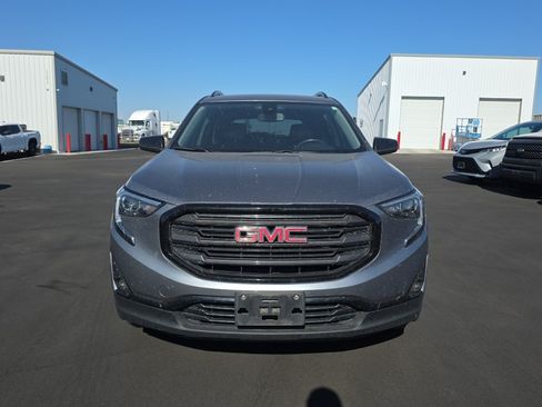 Used 2021 GMC Terrain SLT w/ Elevation Edition AWD/4WD image 2