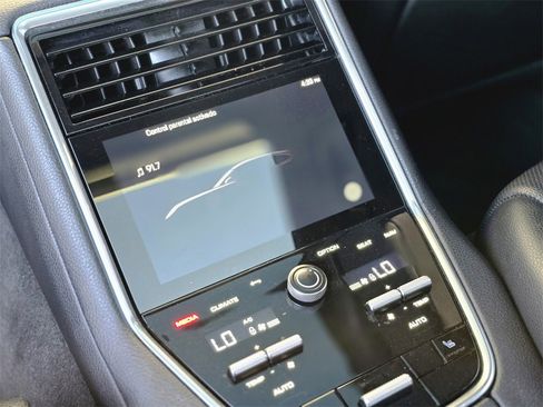 Used 2023 Porsche Panamera Platinum Edition image 17