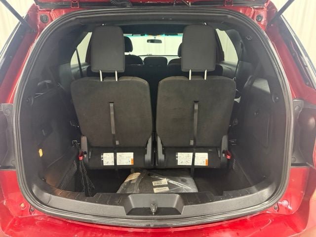 Used 2017 Ford Explorer XLT w/ Class II Trailer Tow Package AWD/4WD image 22