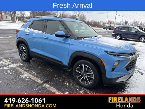 Used 2024 Chevrolet TrailBlazer LT w/ LT Cold Weather Package image 9