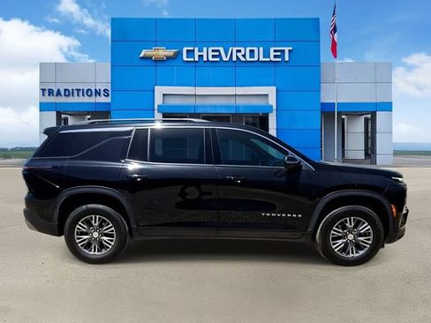 Certified 2024 Chevrolet Traverse LT FWD image 10