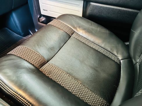 Used 2012 Ford F150 Raptor w/ Raptor Luxury Pkg image 21