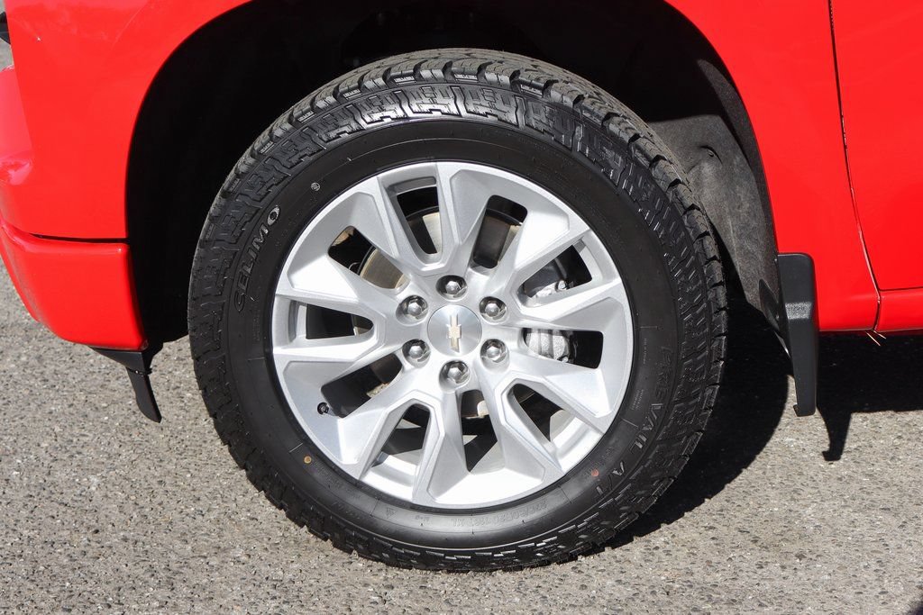 Used 2023 Chevrolet Silverado 1500 Custom AWD/4WD image 43