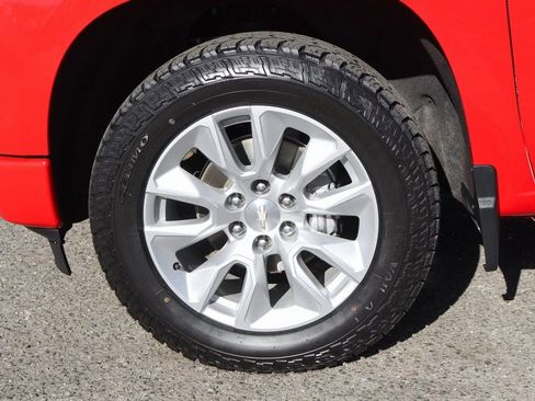 Used 2023 Chevrolet Silverado 1500 Custom AWD/4WD image 43