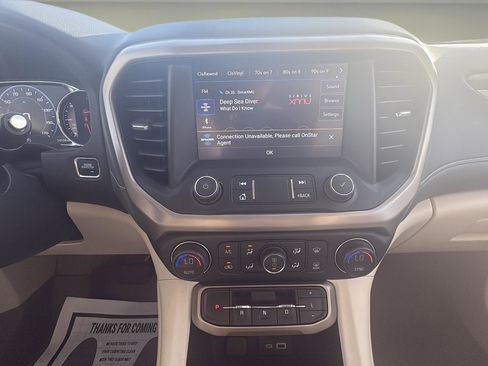 Used 2021 GMC Acadia Denali w/ Denali Technology Package image 10