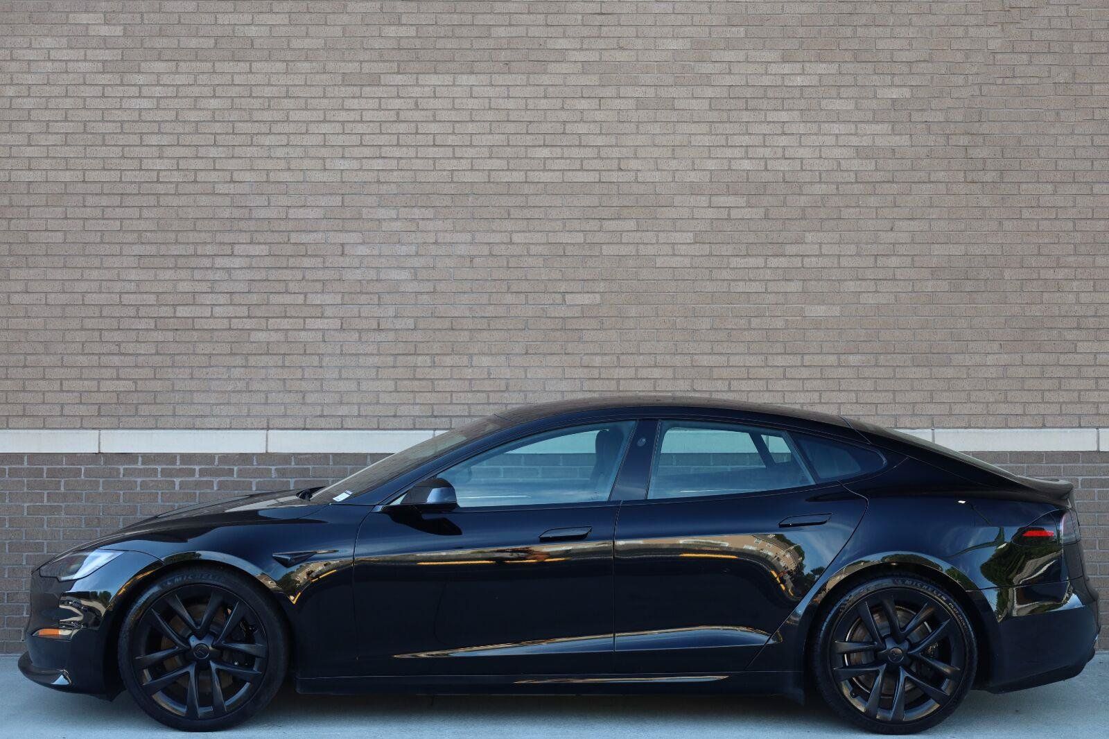 Used 2022 Tesla Model S Standard Range AWD/4WD image 2
