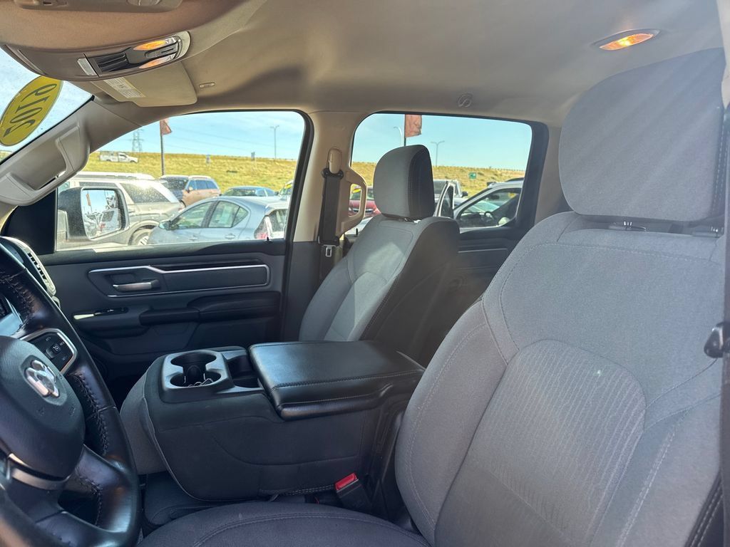 Used 2019 RAM 1500 Big Horn AWD/4WD image 15