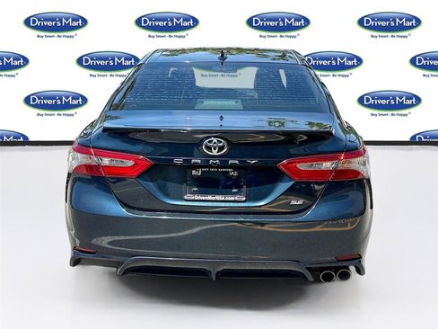 Used 2019 Toyota Camry SE image 6
