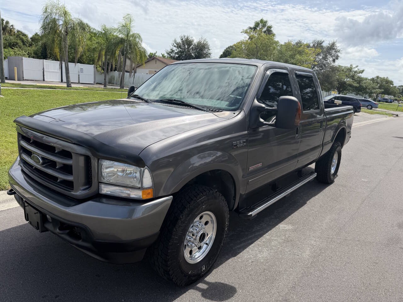 Used 2004 Ford F250 Lariat AWD/4WD image 1