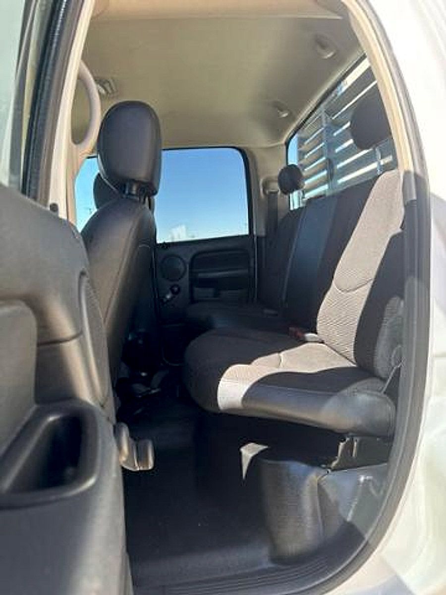 Used 2005 Dodge Ram 2500 Truck ST w/ Trailer Tow Group AWD/4WD image 13