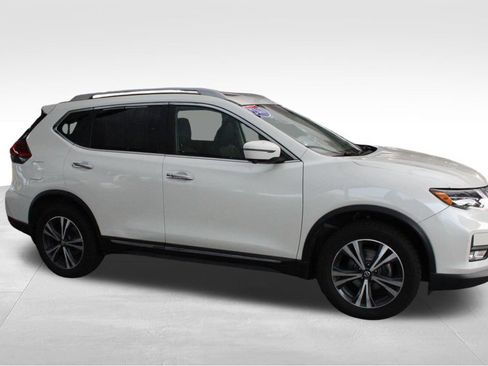 Used 2017 Nissan Rogue SL w/ SL Premium Package AWD/4WD image 17