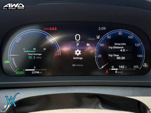 Used 2023 Toyota Crown AWD/4WD image 35