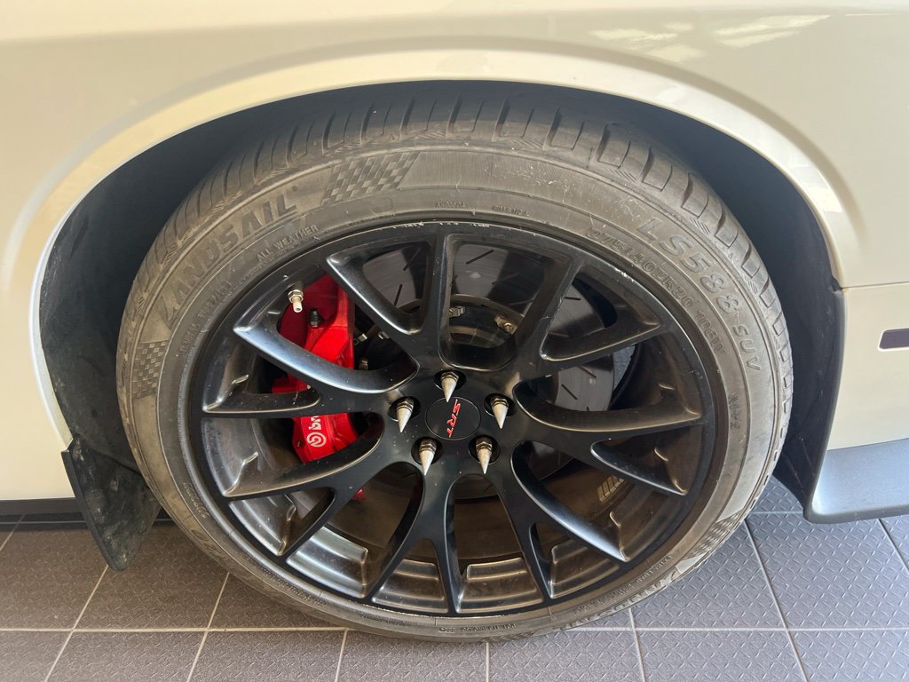 Used 2016 Dodge Challenger SRT Hellcat RWD image 17