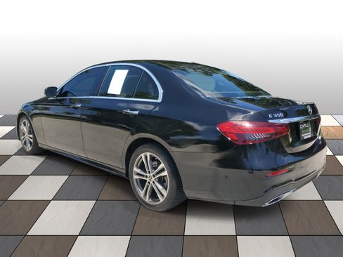 Used 2021 Mercedes-Benz E 350 4MATIC Sedan w/ Premium Package image 6