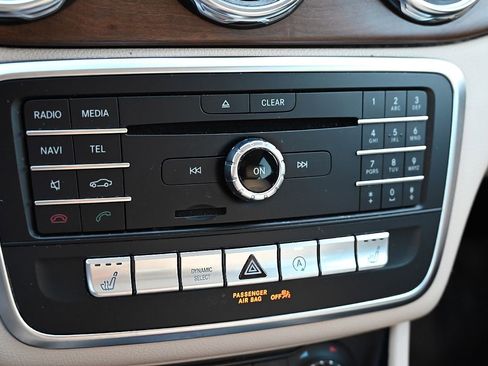 Certified 2019 Mercedes-Benz GLA 250 image 27