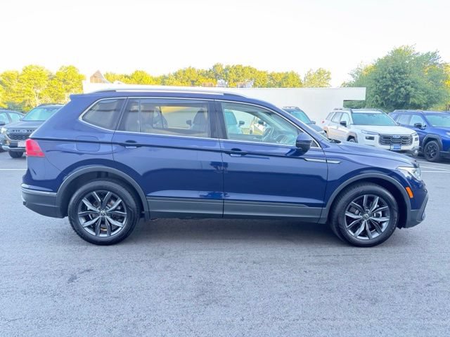 Used 2024 Volkswagen Tiguan SE AWD/4WD image 5