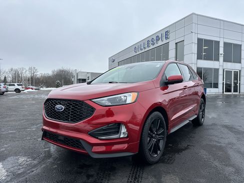 Certified 2024 Ford Edge ST-Line w/ Class II Trailer Tow Package image 8