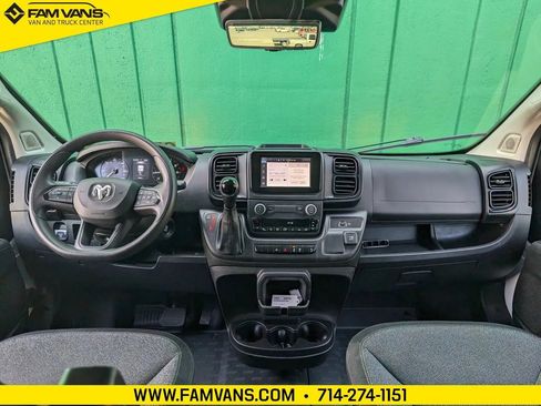 Used 2024 RAM ProMaster 2500 w/ Safety Group FWD image 18